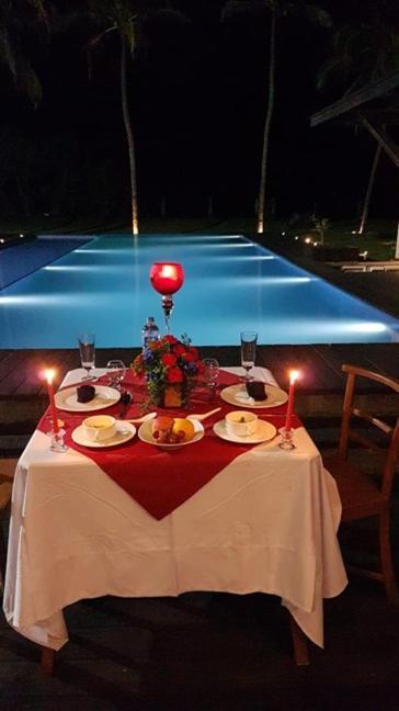 The Lighthouse Negombo Hotel Exterior photo