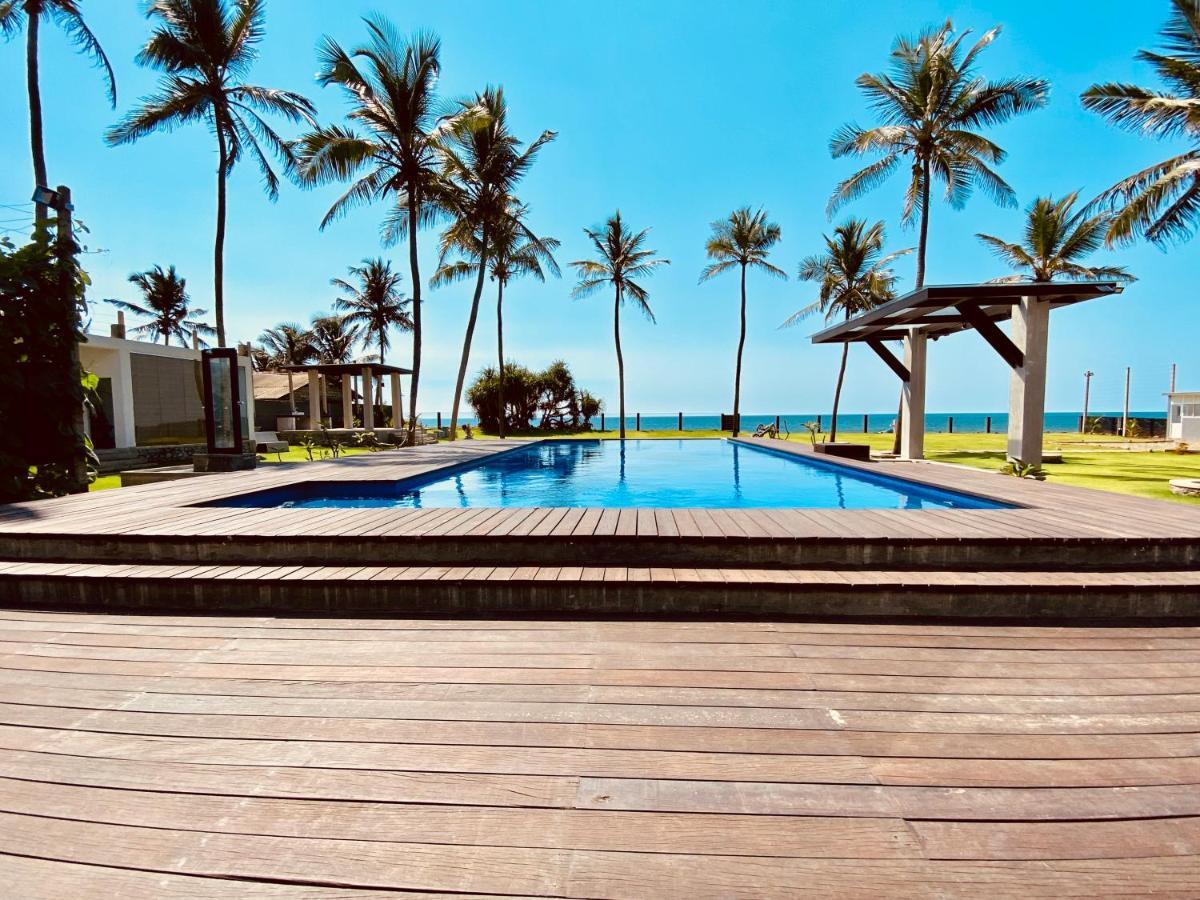 The Lighthouse Negombo Hotel Exterior photo